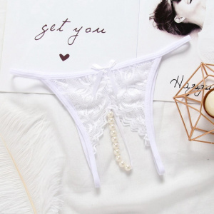 Трусики кружевные с доступом и бусами "Munisa Panties White" белые