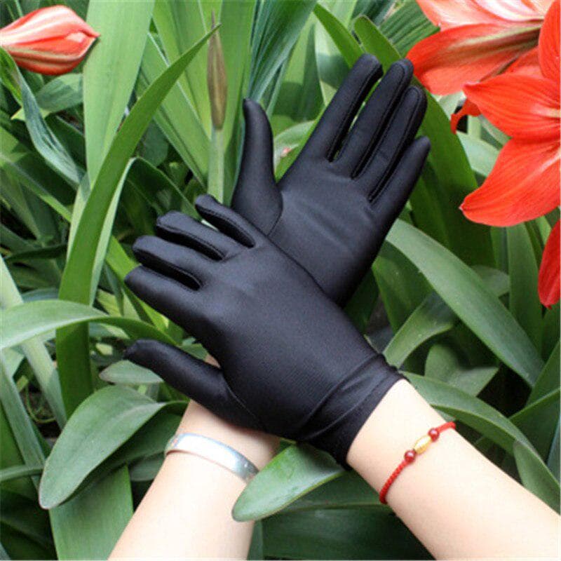 Перчатки атласные