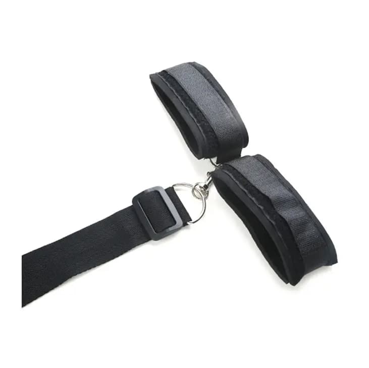 Набор для фиксации с кляпом, ошейником и наручниками