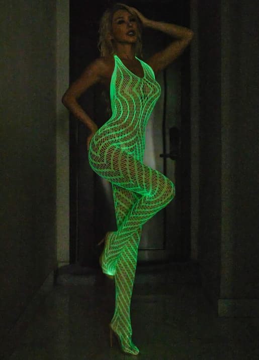 EroHot Glow Боди комбинезон сетка "Nessy" светящийся в темноте EroHot Glow Боди комбинезон сетка "Nessy" светящийся в темноте