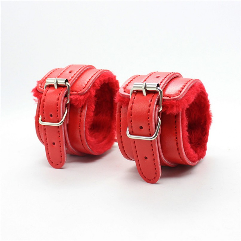 Набор аксессуаров БДСМ "Inspiration Red", 7 предметов, красный