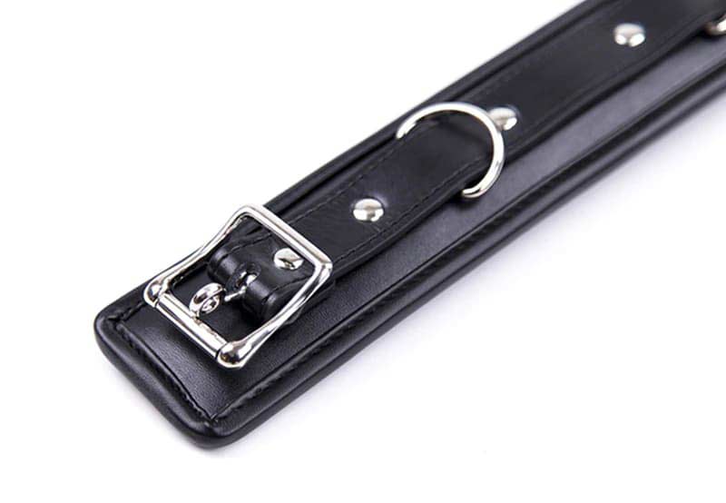 Ошейник с поводком-цепочкой "Nais"