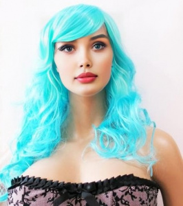 Парик голубой с длинными вьющимися волосами