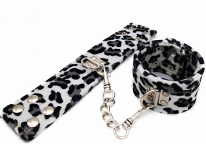 Наручники "Black LEO"