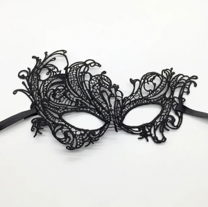 Маска кружевная "Электра", черная