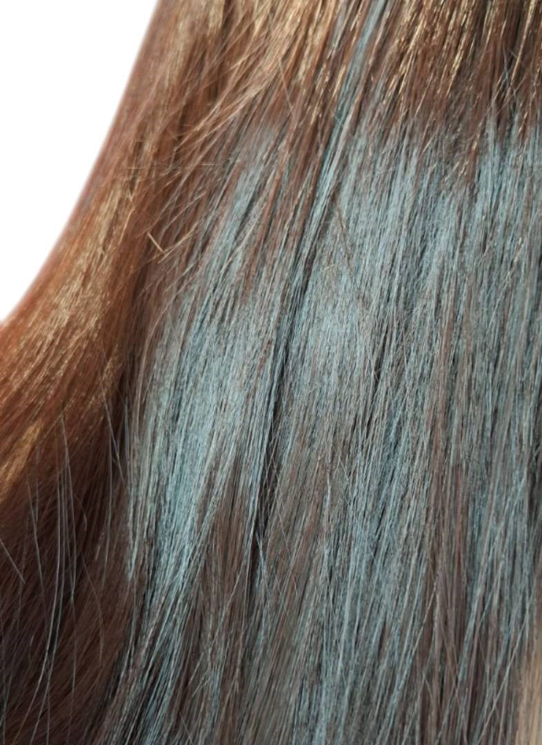 Парик брюнетки с длинными прямыми волосами, без челки