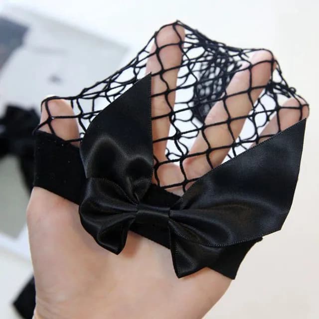 Чулки CH-813 сетка средняя с бантиком черные