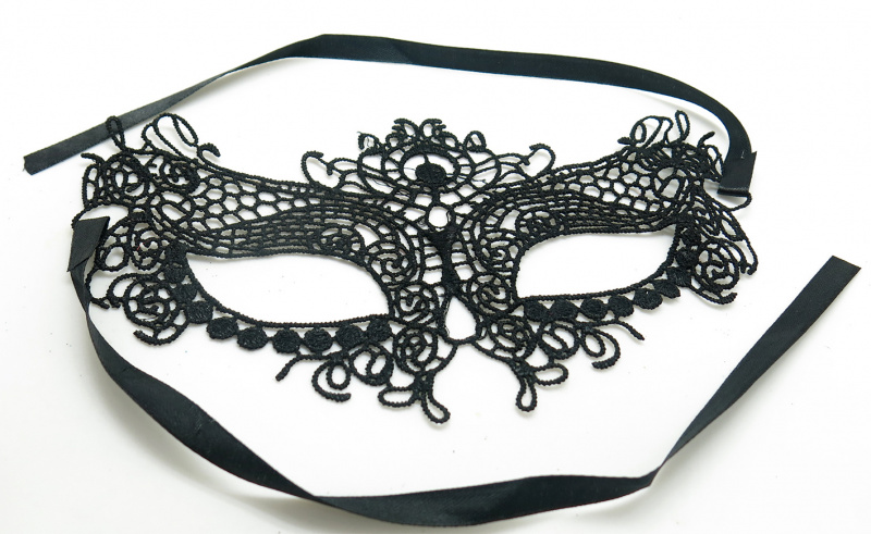 Маска кружевная "Нефертити"