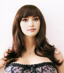 Парик золотисто-каштановый средней длины