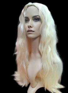 Парик блондинки с длинными волнистыми волосами Парик блондинки с длинными волнистыми волосами