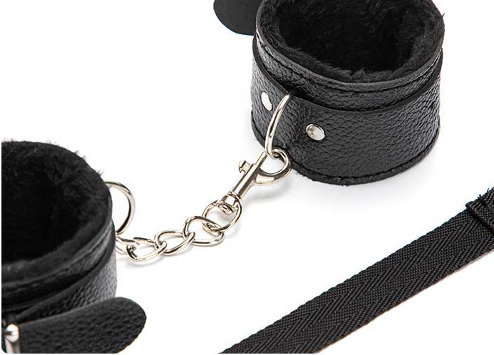 Набор аксессуаров БДСМ "Paluba Black", 7 предметов черный