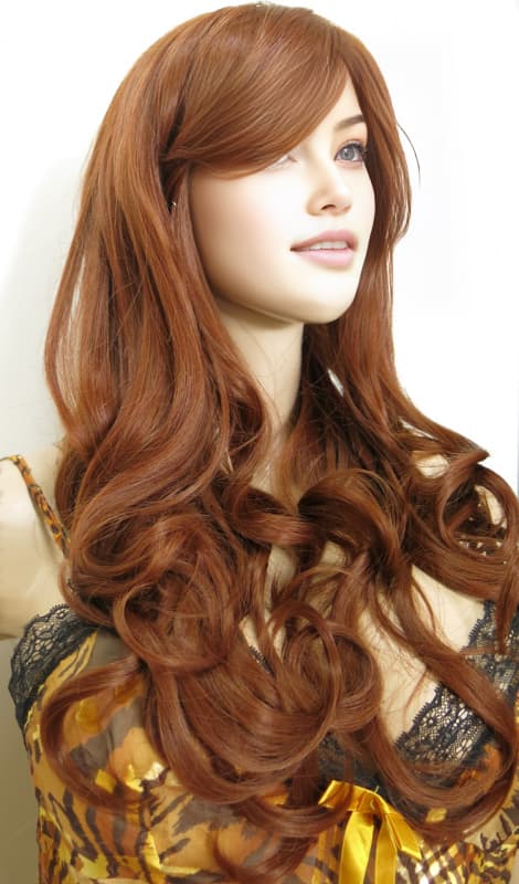 Парик медно-русый с челкой с длинными вьющимися волосами