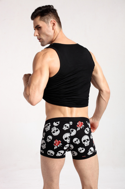 Майка мужская с черепами