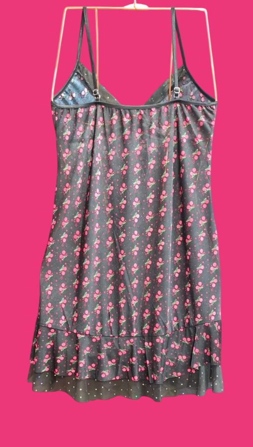 Сорочка черная с вишенками