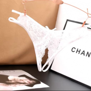 Трусы женские с доступом "Amour" кружевные белые Трусы женские с доступом "Amour" кружевные белые